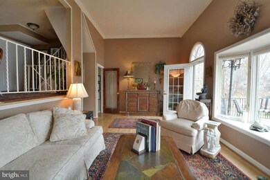5538 Beaconsfield Ct, Burke, VA 22015 - photo 7