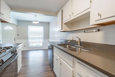 106 Tarryton Ct E unit 8C, Columbus, OH 43228 - photo 7