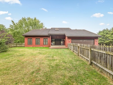 9104 E Weber Rd, Ridott, IL 61067 - photo 5