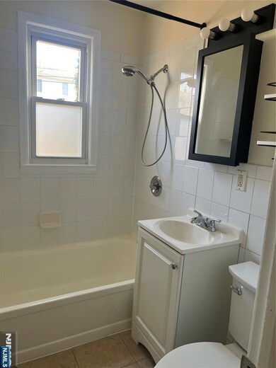 14 Fournier Crescent unit 16, Elmwood Park, NJ 07407 - photo 7