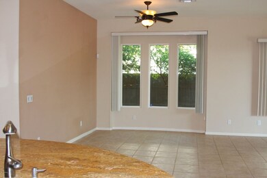 BREAKFAST ROOM WITH BAY WINDOW