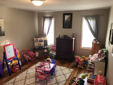 115 Sunderland Rd, Worcester, MA 01604 - photo 4