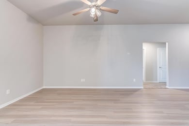 10421 Waverly Ave, Lubbock, TX 79424 - photo 5