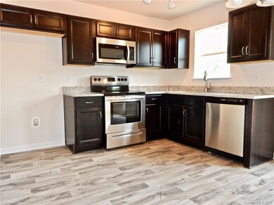 437 Webb Rd unit 10, Shelby, NC 28152 - photo 2