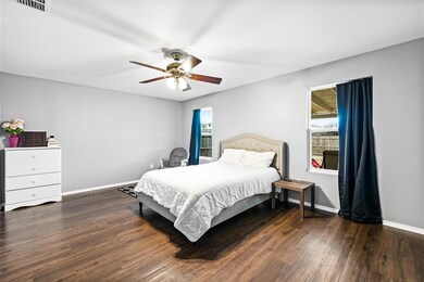 8821 Swan Park Dr, Denton, TX 76210 - photo 5