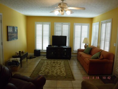 330 Bostwick Cir unit 1, Vidalia, GA 30474 - photo 2