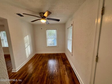 4415 St Johns Ave unit UPSTAIRS, Jacksonville, FL 32210 - photo 3