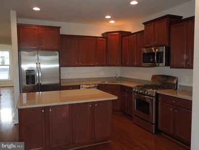 42724 Ogilvie Square, Ashburn, VA 20148 - photo 2