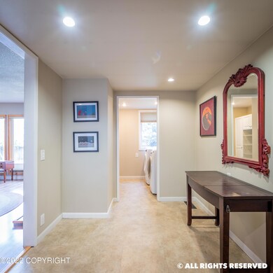 1515 Demeure Pl