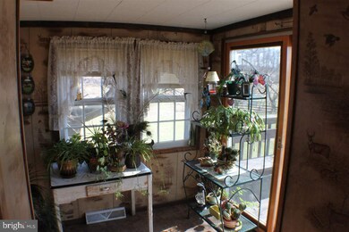 18079 Zeigler School Rd, Stewartstown, PA 17363 - photo 6