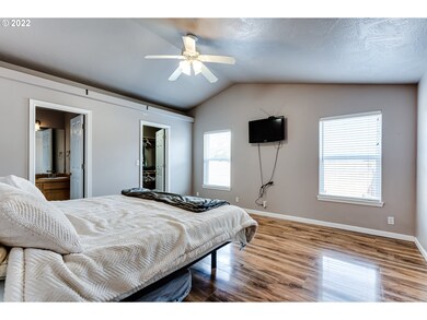 Bedroom, Primary