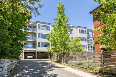 133 York St unit 4, Portland, ME 04101 - photo 2