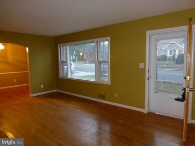 3532 Blair Rd, Falls Church, VA 22041 - photo 4