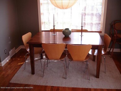 215 Spencer St, Lansing, MI 48915 - photo 4