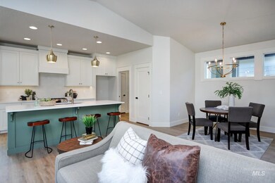 1225 N Meadowglen Ave unit GPS not updated use, Meridian, ID 83642 - photo 5