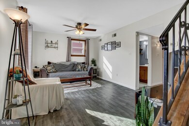 563 Staufer Ct, Mount Joy, PA 17552 - photo 2