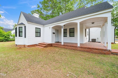 208 S Andrews Ave, Goldsboro, NC 27530 - photo 3