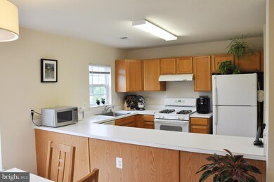 23432 Rainbow Arch Dr, Clarksburg, MD 20871 - photo 3