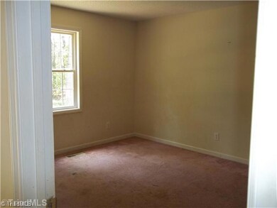 1st Bedroom.