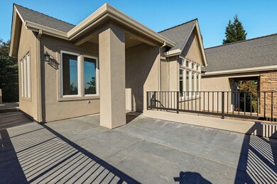 1054 Bianca Walk, Redding, CA 96001 - photo 5