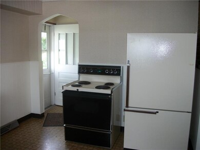 RANGE AND REFRIGERATOR INCLUDED