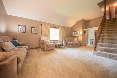 3231 Beechnut Ct, Columbus, IN 47203 - photo 7