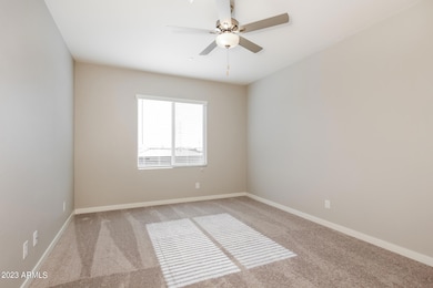 006-photo-main-bedroom-13348846