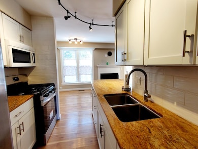 1422 N Driftwood Ave, Palatine, IL 60067 - photo 6