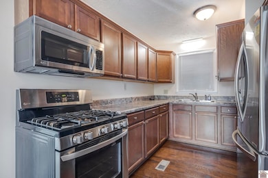 605 W Gum St unit 605 W Gum St, Marion, KY 42064 - photo 7