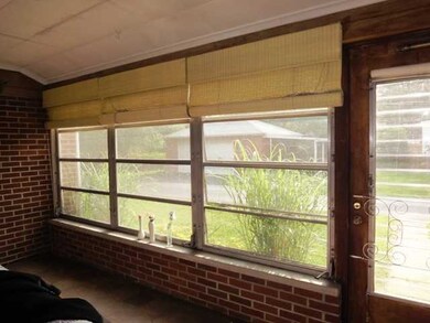 385 Garden Rd, Columbus, OH 43214 - photo 5