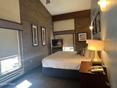 1313 Primary bed