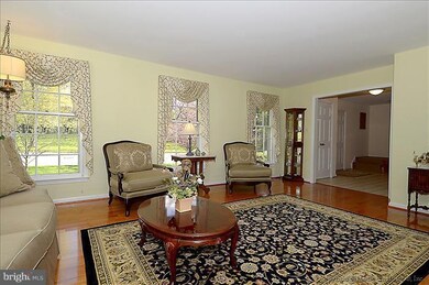 9011 Scott St, Springfield, VA 22153 - photo 7