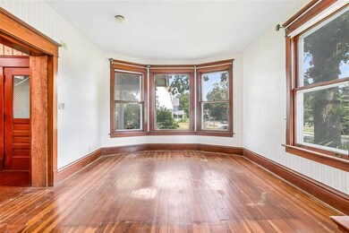 1963 Walling Ct, Davenport, IA 52803 - photo 5