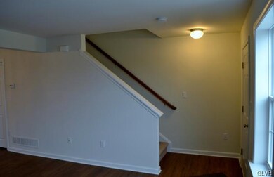 502 Monroe St, Freemansburg, PA 18017 - photo 4