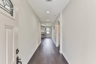 8310 Observatory St, Houston, TX 77088 - photo 4