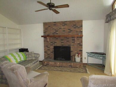 257 River Ridge Dr, Burnsville, NC 28714 - photo 2