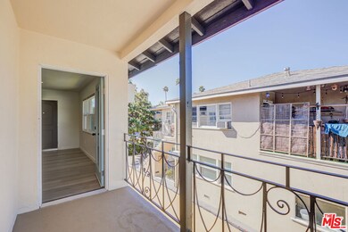 12351 Riverside Dr unit 1/2, Los Angeles, CA 91607 - photo 5
