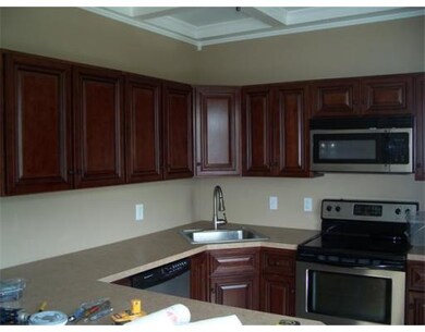 909 Middle St unit 2, Fall River, MA 02721 - photo 5