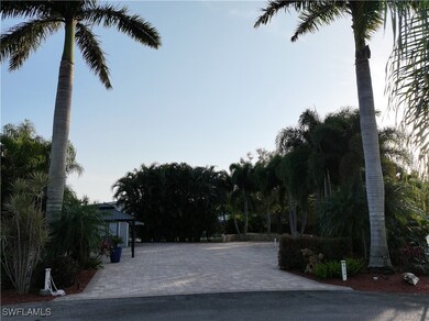 View of home's community