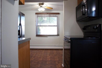 228 Blue Hen Rd, New Castle, DE 19720 - photo 4