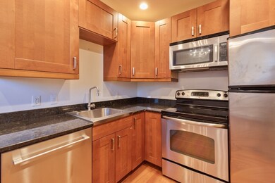 287 Hanover St unit 9, Boston, MA 02113 - photo 4