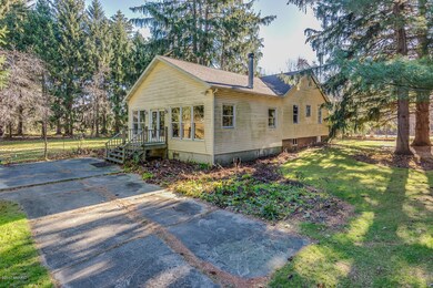 8821 Elm Valley Rd, Three Oaks, MI 49128 - photo 2