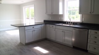 32 Hospital Rd, Riverside, RI 02915 - photo 5