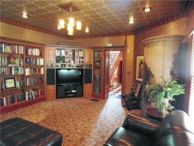 Studio/Study/Office