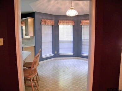 7907 Camden Passage Ln, Tyler, TX 75703 - photo 7