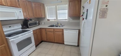 7347 Broadview Dr E, Theodore, AL 36582 - photo 4