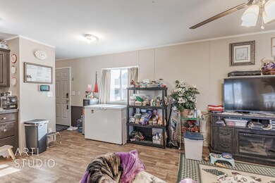 590 N State St #1, Hurricane-Lauren Evan