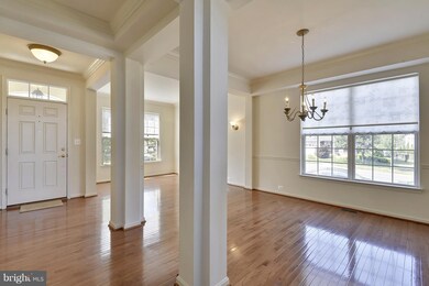 2704 Cast Off Loop, Woodbridge, VA 22191 - photo 2