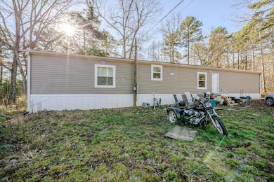 4090 Pyburn Dr, Savannah, TN 38372 - photo 3