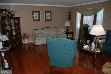 5680 Honilea Dr, Broad Run, VA 20137 - photo 5
